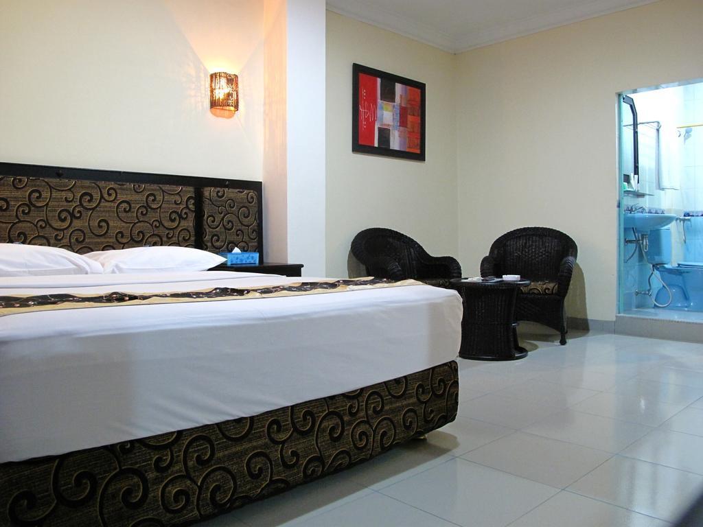 Gaja Hotel Pekanbaru Bagian luar foto